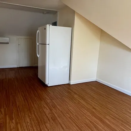 Rent this 1 bed apartment on 29 High St # 3