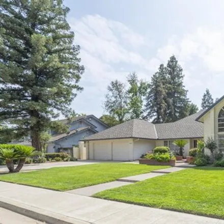 Image 1 - 4015 Woodside Ct W, Visalia, California, 93291 - House for sale