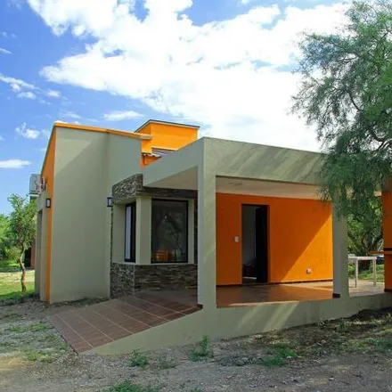 Buy this 2 bed house on Los Girasoles in Junín, 5883 Municipio de Carpintería