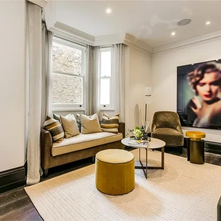 Rent this 1 bed apartment on 38 Beaufort Gardens in London, SW3 1PW