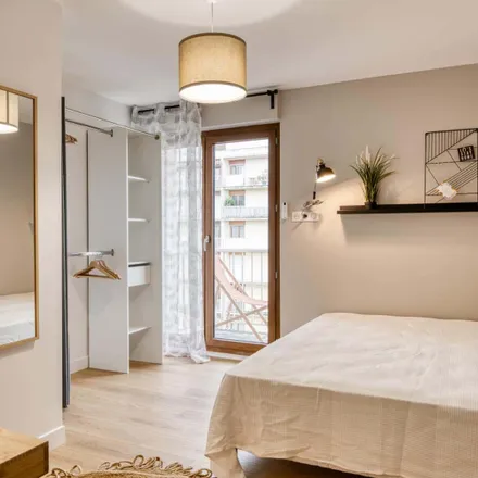 Rent this 1 bed room on 10 Avenue des Tourelles de Charlin in 33700 Mérignac, France