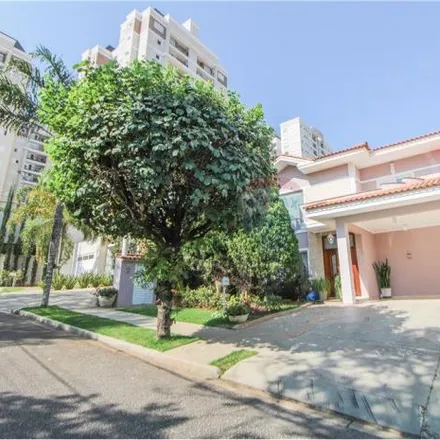 Buy this 5 bed house on Avenida Adonias Cepellos in Jardim Maria Jose, Votorantim - SP