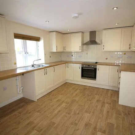 Rent this 2 bed duplex on 40 Fore Street in Saltash, PL12 4DW