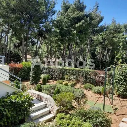 Rent this 4 bed apartment on National Bank of Greece in Ηρώων Πολυτεχνείου 8, Municipality of Agia Paraskevi