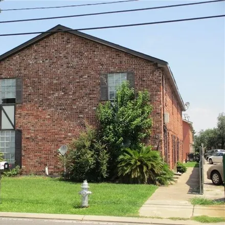 Rent this 2 bed house on 1740 Vintage Drive in Kenner, LA 70065