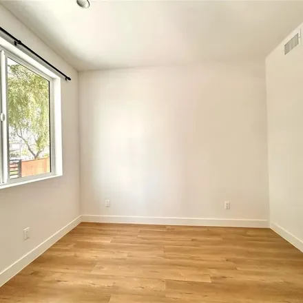 Image 8 - 163 North Hoover Street, Los Angeles, CA 90004, USA - Apartment for rent