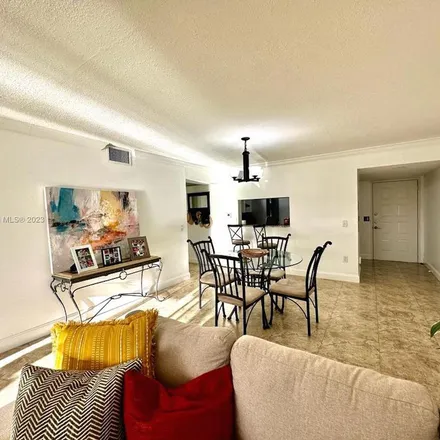 Image 7 - 850 Southwest 138th Avenue, Pembroke Pines, FL 33027, USA - Apartment for rent