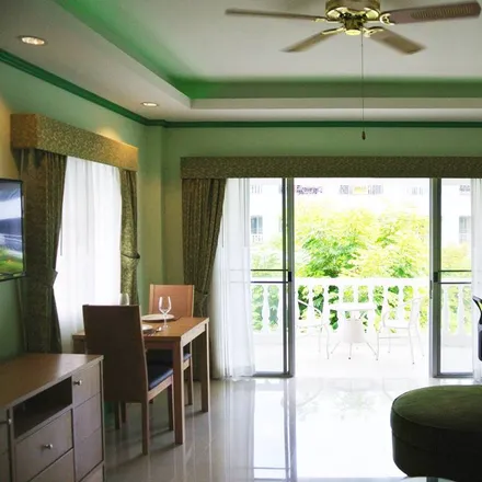 Image 7 - Sue Sarn, Pattaya Tai Road, Pattaya, Chon Buri Province 20260, Thailand - Condo for rent
