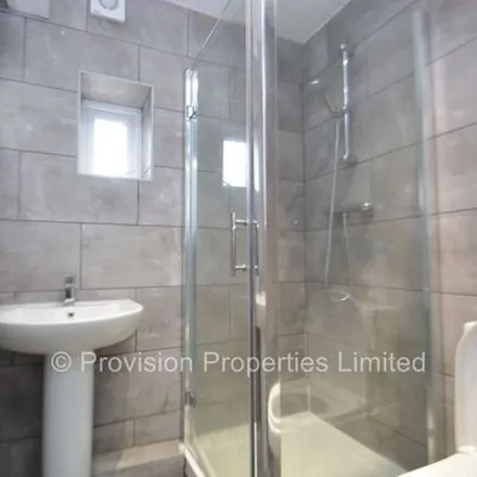 Image 4 - Well Close Rise, Arena Quarter, Leeds, LS7 1HT, United Kingdom - Townhouse for rent