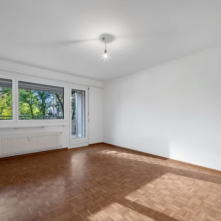 Rent this 4 bed apartment on Steinbühlallee 214 in 4123 Allschwil, Switzerland