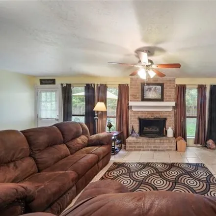 Image 4 - 3298 Golden Leaf Drive, Houston, TX 77339, USA - House for sale