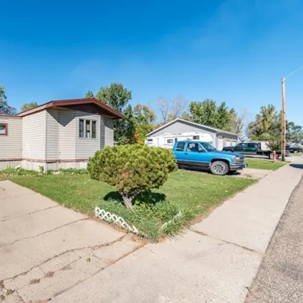 Image 2 - 1009 1st Avenue Northeast, Hazen, Mercer County, ND 58545, USA - Apartment for sale