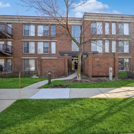 Buy this 2 bed condo on 410 Kelburn Road in Deerfield, Lake County