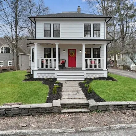 Buy this 3 bed house on 6 Fitzsimmons Lane in Woodstock, NY 12498