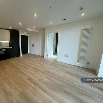 Image 2 - Friary Road, London, W3 6NN, United Kingdom - Apartment for rent