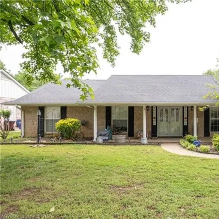 Buy this 3 bed house on 2896 Dallas Drive in Fort Smith, AR 72901