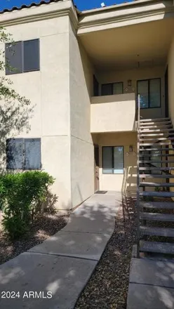 Rent this 2 bed house on 6877 North Paradise View in Scottsdale, AZ 85250