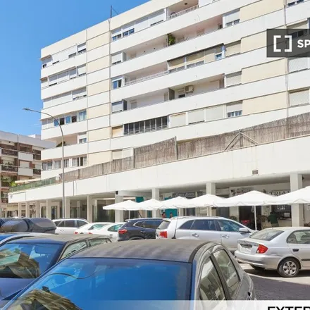 Image 7 - Calle Los Calafates, 41010 Seville, Spain - Room for rent