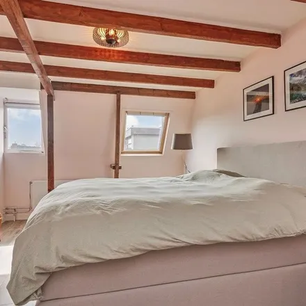 Rent this 3 bed apartment on Puttershoeksestraat 16 in 3114 PL Schiedam, Netherlands