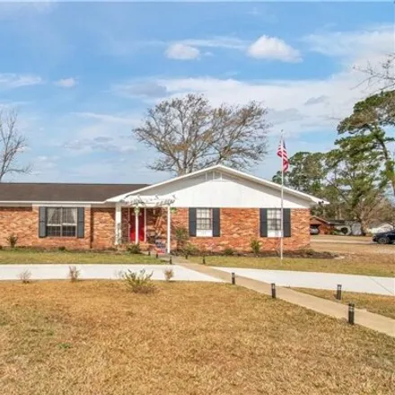 Buy this 3 bed house on 101 Bacon Street in Jesup, GA 31545