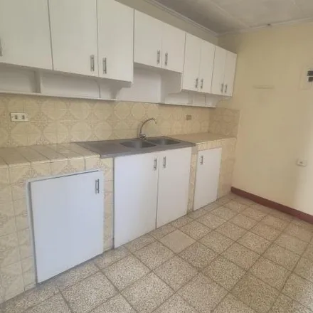 Rent this 2 bed apartment on Hospitalización y Emergencia | Hospital Clínica Kennedy in Avenida San Jorge, 090909