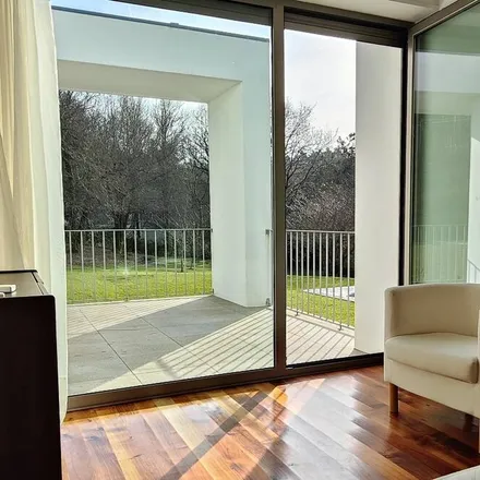 Rent this 5 bed house on Ponte de Rubiães in 4940-133 Cossourado e Linhares, Portugal