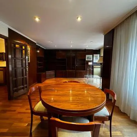 Rent this 4 bed apartment on Monumento al Justiciazgo in Paseo de la Independencia, 50004 Zaragoza