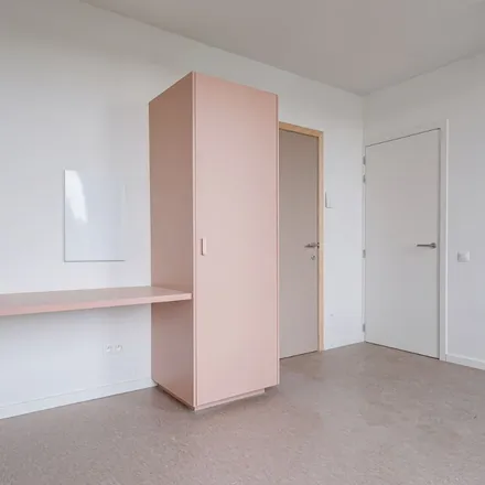 Rent this 1 bed apartment on Maastrichtersteenweg 31 in 3500 Hasselt, Belgium