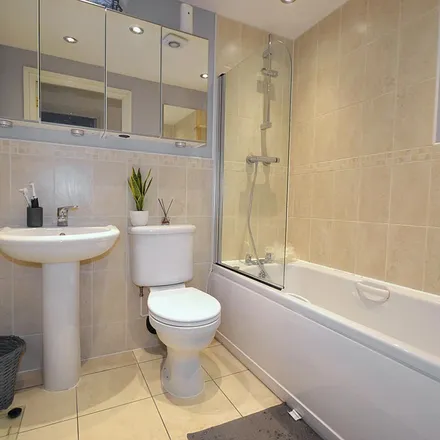 Image 6 - Sydney Grove, Radcliffe on Trent, NG12 2BH, United Kingdom - Apartment for rent