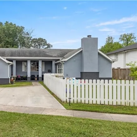 Buy this 5 bed house on 8250 Jefferson Highway in Harahan, Jefferson Parish
