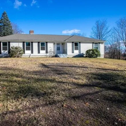 Image 2 - 193 Pearl Hill Road, Fitchburg, MA 01420, USA - House for sale