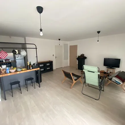 Rent this 4 bed apartment on 33 Rue du Cours in 76300 Sotteville-lès-Rouen, France
