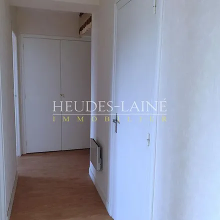 Rent this 2 bed apartment on 39 Boulevard Amiral Gauchet in 50300 Avranches, France