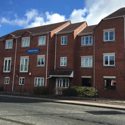 Rent this 2 bed apartment on Queen Street in Bilston, WV14 7EX