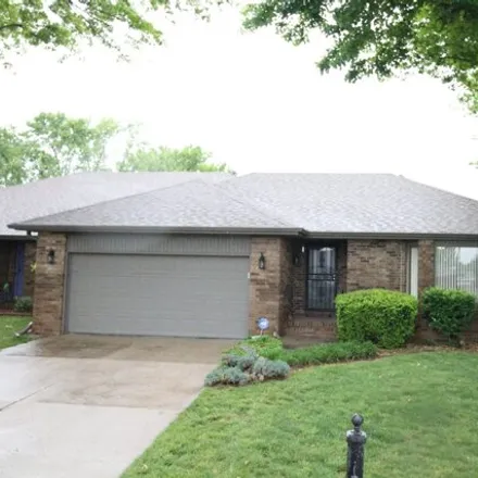 Buy this 3 bed house on 3583 South Welwood Avenue in Springfield, MO 65804