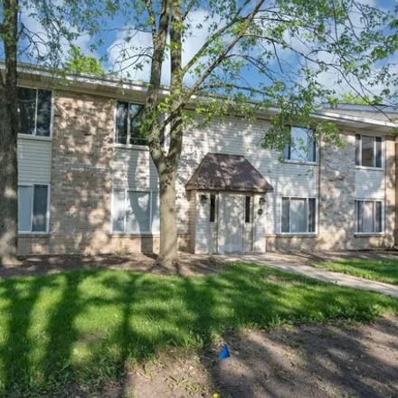 Buy this 2 bed condo on 1702 Robin Lane in Hoffman Estates, Schaumburg Township