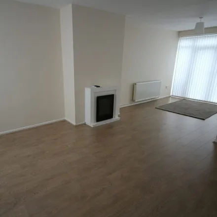 Image 3 - Fordlea Road, Liverpool, L12 5LE, United Kingdom - Townhouse for rent