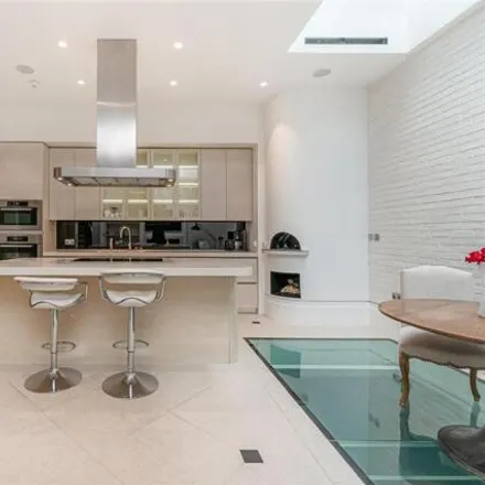 Buy this 5 bed townhouse on NCP in Adam's Row, London