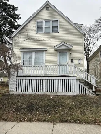 Buy this studio house on 2926 in 2926A North 17th Street, Milwaukee