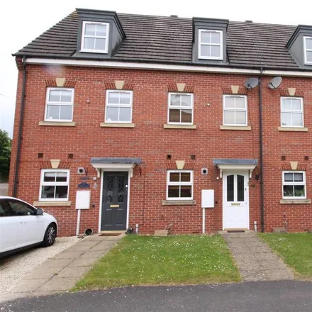 Rent this 3 bed townhouse on 35 Aqua Place in Rugby, CV21 1BB