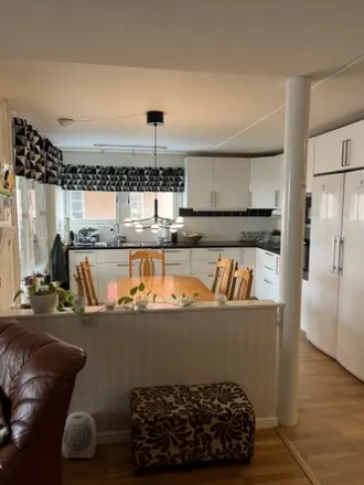 Rent this 3 bed condo on Klostergatan 45C in 582 27 Linköping, Sweden