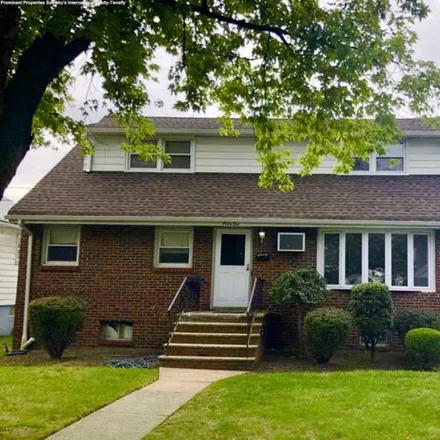 Rent this 3 bed house on 45 Phillips Avenue in South Hackensack, Bergen County