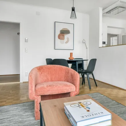 Rent this 2 bed apartment on Strohgasse 26 in 1030 Vienna, Austria