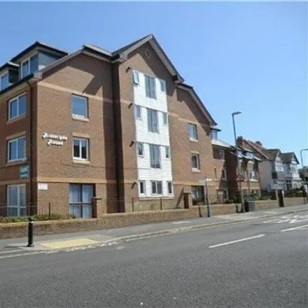 Rent this 1 bed room on Homerclyde House in Beach Road, Lee-on-the-Solent