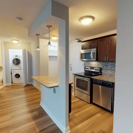 Rent this 1 bed condo on 1006 S Michigan