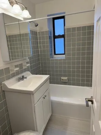 Image 5 - 3500 Snyder Avenue, New York, NY 11203, USA - Apartment for sale