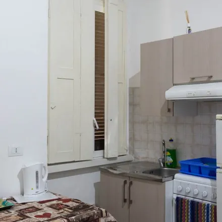 Image 8 - Bussarakham, Via Valenza, 20144 Milan MI, Italy - Apartment for rent