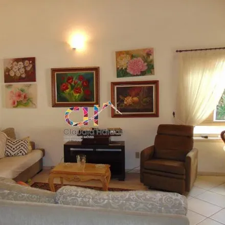 Buy this 5 bed house on Estrada Estadual Vinhedo-Louveira in Vinhedo, Vinhedo - SP