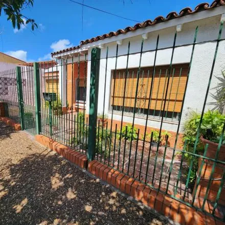 Buy this 3 bed house on Estanislao del Campo 4152 in Quilmes Oeste, B1879 BTQ Quilmes