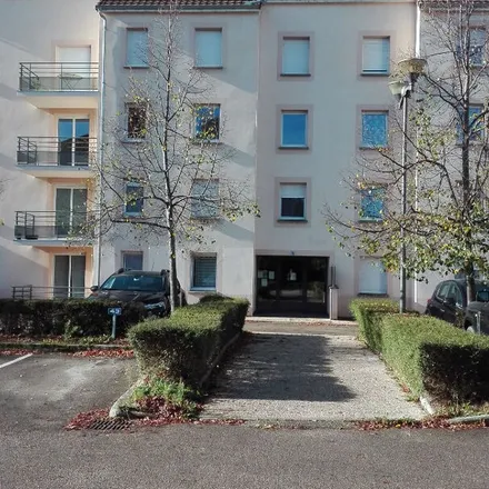 Image 4 - 1 Rue de l'Arbalète, 71400 Autun, France - Apartment for rent